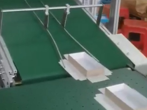 黑龍江自動(dòng)調(diào)模成型機(jī)+抱盒機(jī),(普通線和自動(dòng)線都可以配）