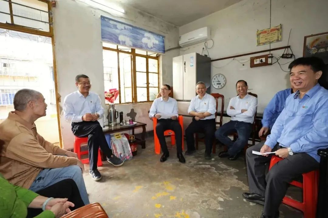 海南礦業(yè)開展新春慰問(wèn)“送溫暖”活動(dòng)